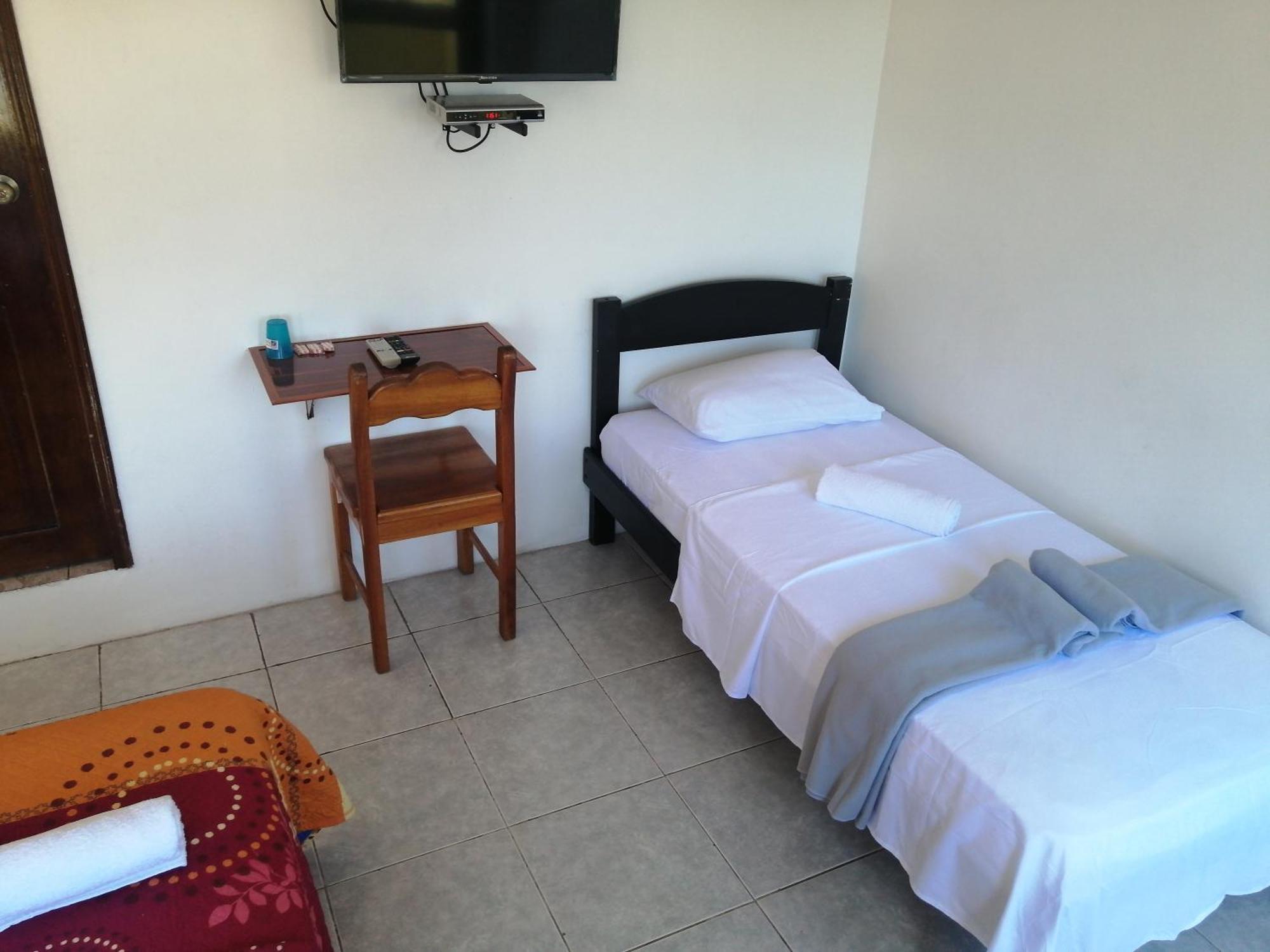 Hostal La Casa De Luis 푸에르토 바케리조 모레노 외부 사진