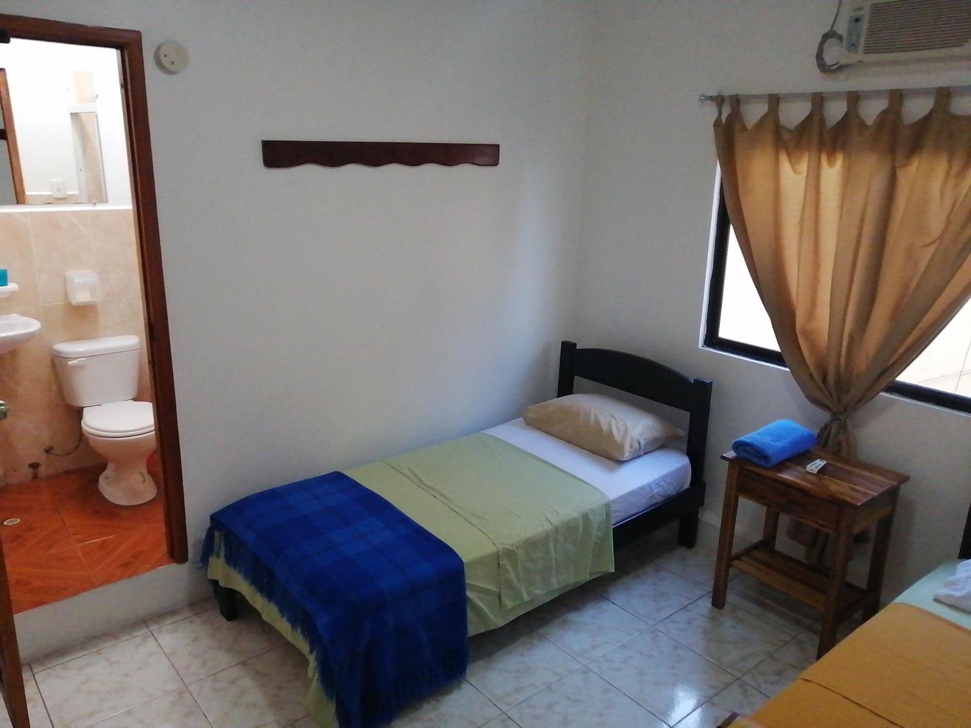 Hostal La Casa De Luis 푸에르토 바케리조 모레노 외부 사진