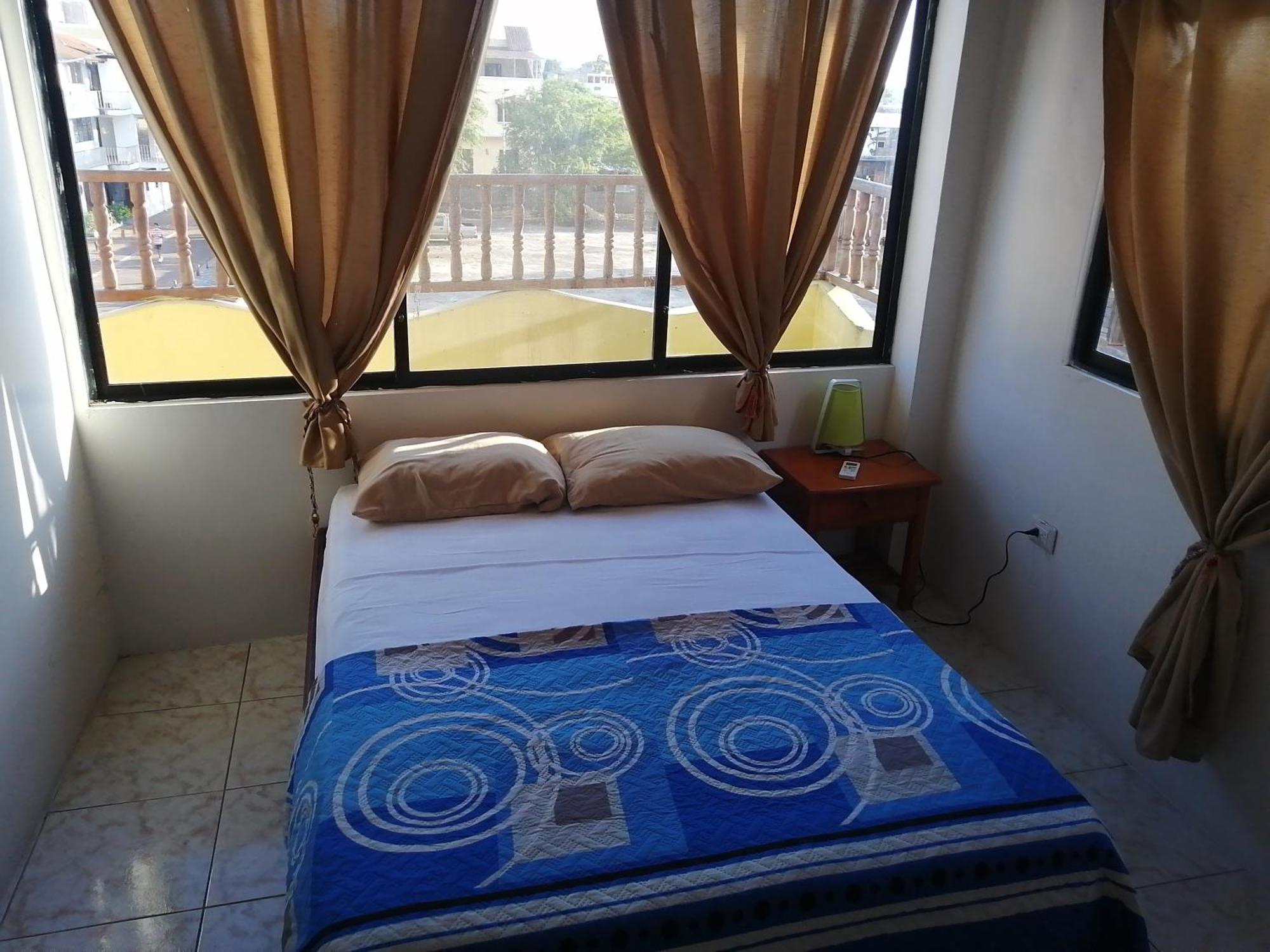 Hostal La Casa De Luis 푸에르토 바케리조 모레노 외부 사진